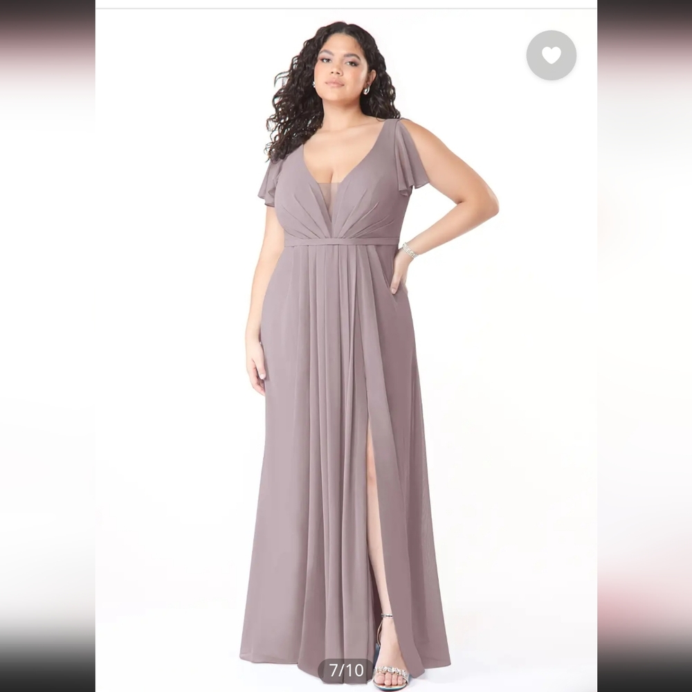 Plus-Size Dusty Mauve V-Neck Maxi Dress